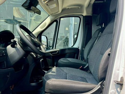 Used 2025 RAM ProMaster 2500 w/ U-Haul Equipment Group FWD image 14