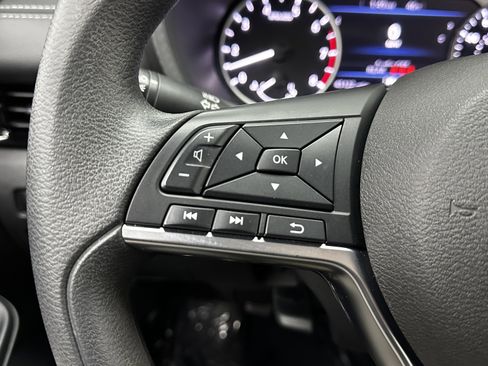 Used 2024 Nissan Sentra SV image 17