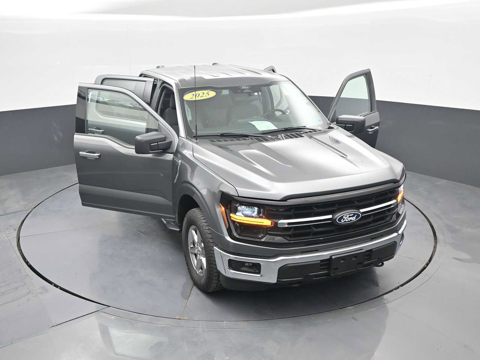 Used 2025 Ford F150 XLT w/ Equipment Group 301A Standard AWD/4WD image 44