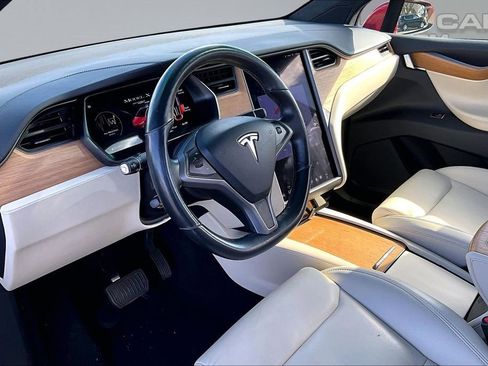Used 2020 Tesla Model X Long Range image 14