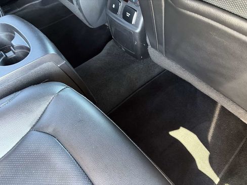 Used 2017 Ford Explorer Limited w/ Equipment Group 301A FWD image 29