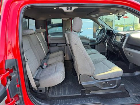 Used 2018 Ford F150 XLT w/ Equipment Group 302A Luxury AWD/4WD image 13