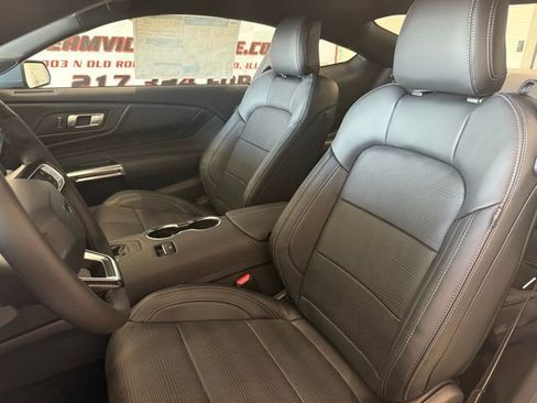 New 2025 Ford Mustang Premium image 15