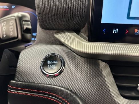 Used 2025 Ford Explorer ST-Line image 31