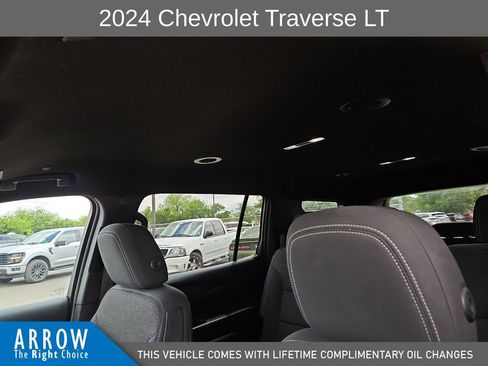 Used 2024 Chevrolet Traverse LT AWD/4WD image 22