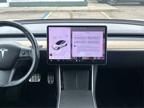 Used 2018 Tesla Model 3 Long Range image 19