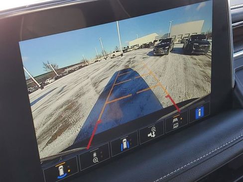 Used 2023 Chevrolet Tahoe Premier w/ Premium Package 2 image 19