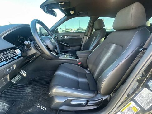 Used 2024 Honda Civic Sport image 13