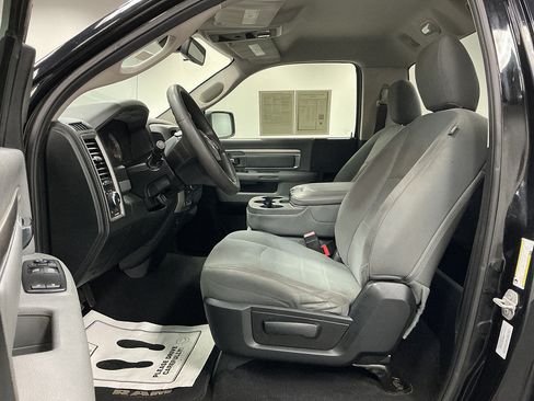 Used 2015 RAM 1500 Express w/ Black Ram 1500 Express Group AWD/4WD image 8