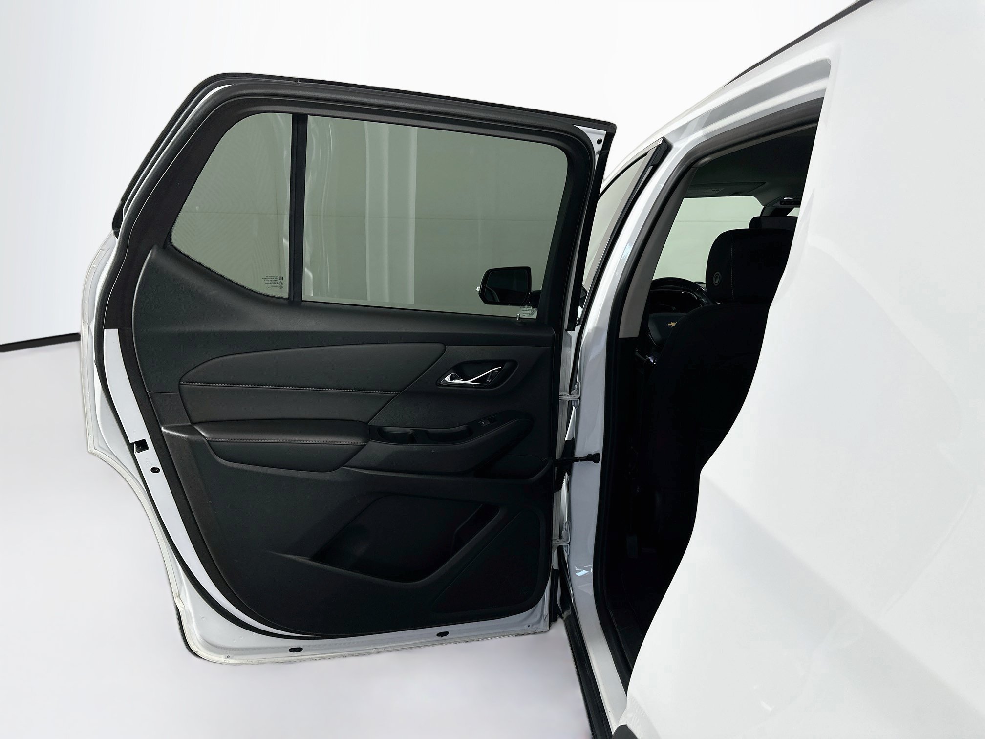 Used 2019 Chevrolet Traverse LT FWD image 25