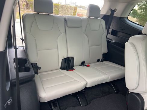 Used 2021 Kia Telluride EX w/ EX Premium Package image 32