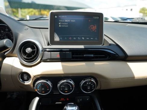 Used 2017 MAZDA MX-5 Miata Grand Touring RWD image 24