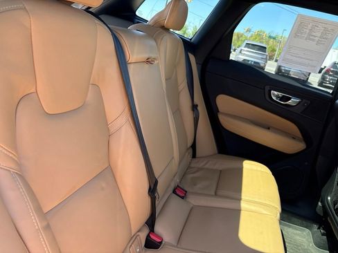 Used 2023 Volvo XC60 B6 Ultimate AWD/4WD image 38