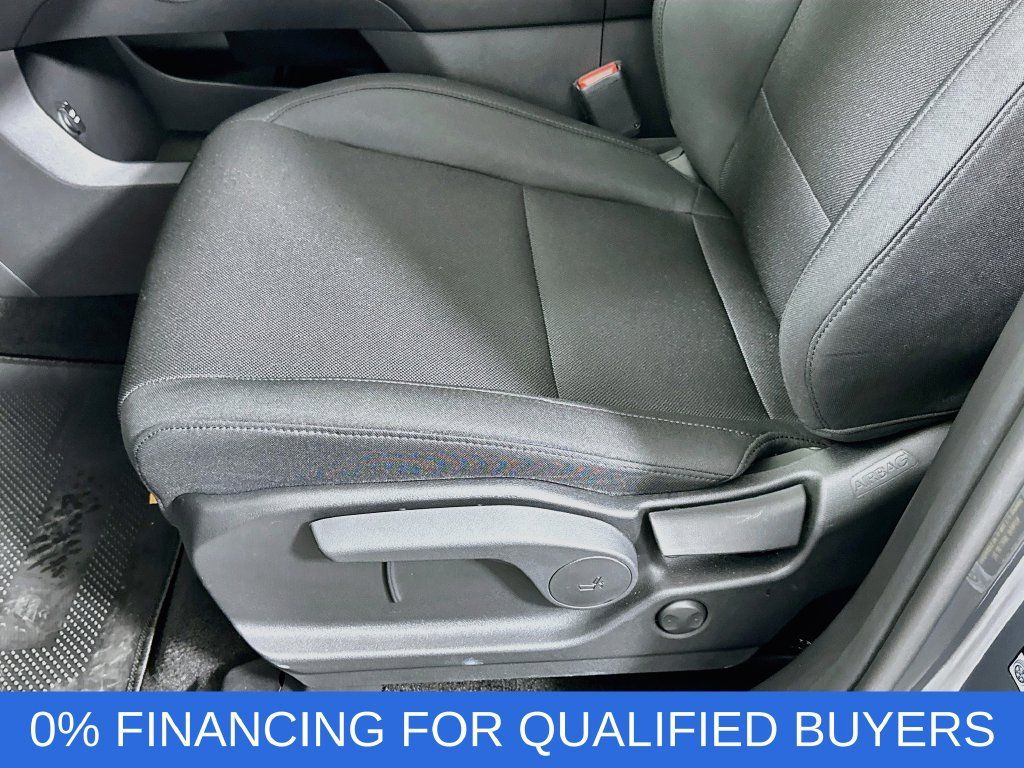 Certified 2026 Hyundai Santa Fe SE FWD image 19