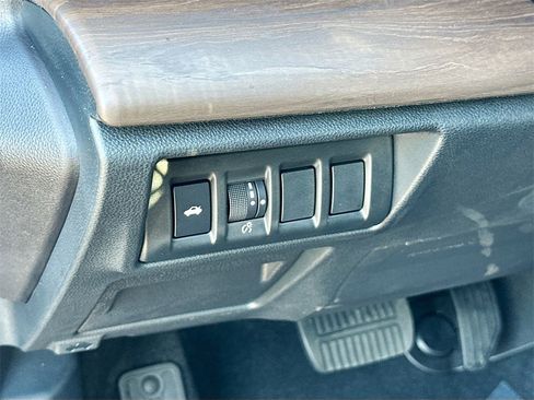 Used 2023 Subaru Legacy Touring XT image 10