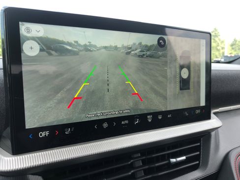 Used 2025 Ford Explorer ST-Line w/ ST-Line Street Pack image 20