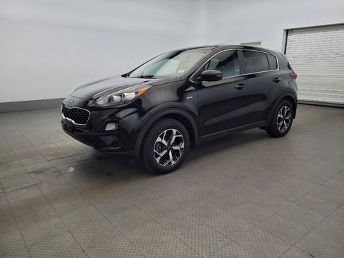 Used 2022 Kia Sportage LX AWD/4WD image 2