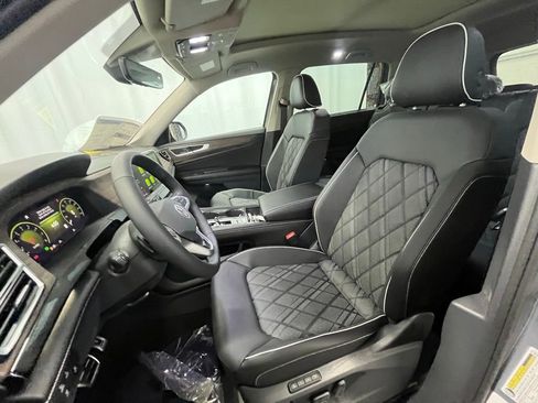 New 2026 Volkswagen Atlas SEL Premium R-Line image 10