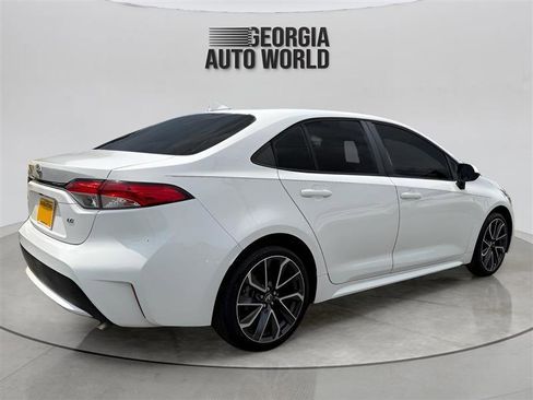 Used 2020 Toyota Corolla LE FWD image 12
