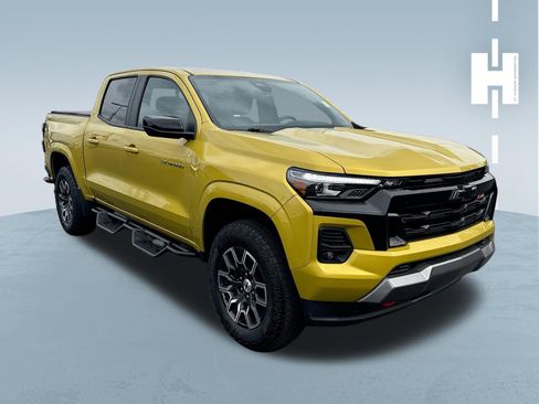 Used 2023 Chevrolet Colorado Z71 w/ Z71 Convenience Package 2 AWD/4WD image 1