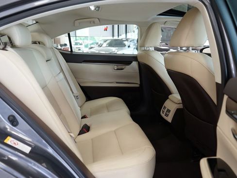 Used 2016 Lexus ES 350 FWD image 12