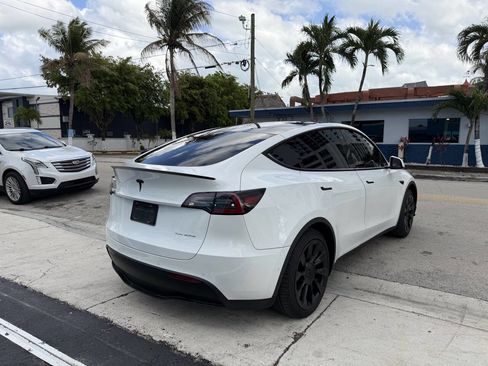 Used 2020 Tesla Model Y Long Range image 5
