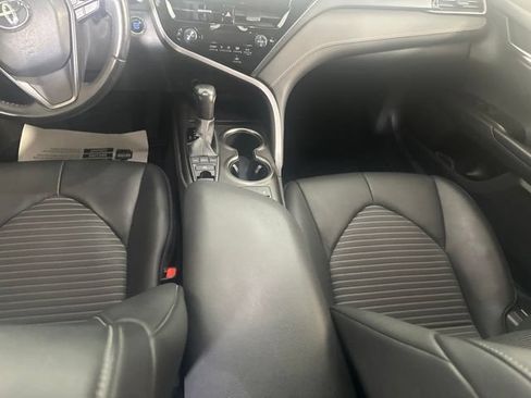 Used 2022 Toyota Camry SE w/ Cold Weather Package AWD/4WD image 22