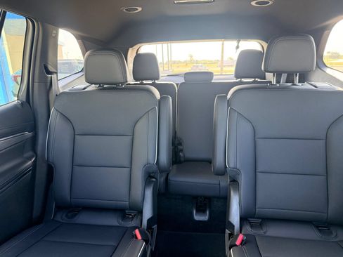 Used 2026 Buick Enclave Preferred FWD image 18
