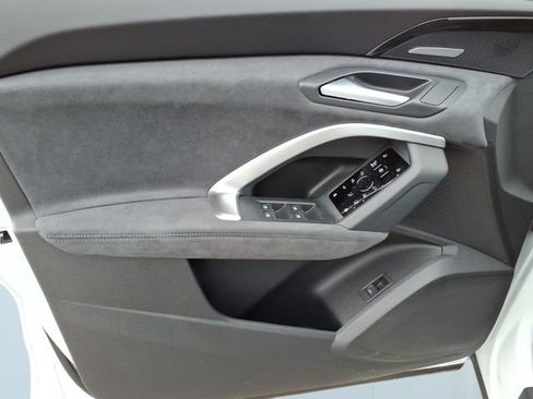 New 2025 Audi SQ5 Premium Plus image 10