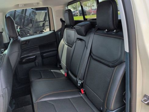 Certified 2025 Ford Maverick Tremor AWD/4WD image 14