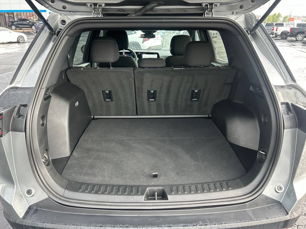 Used 2026 Chevrolet Equinox LT AWD/4WD image 35