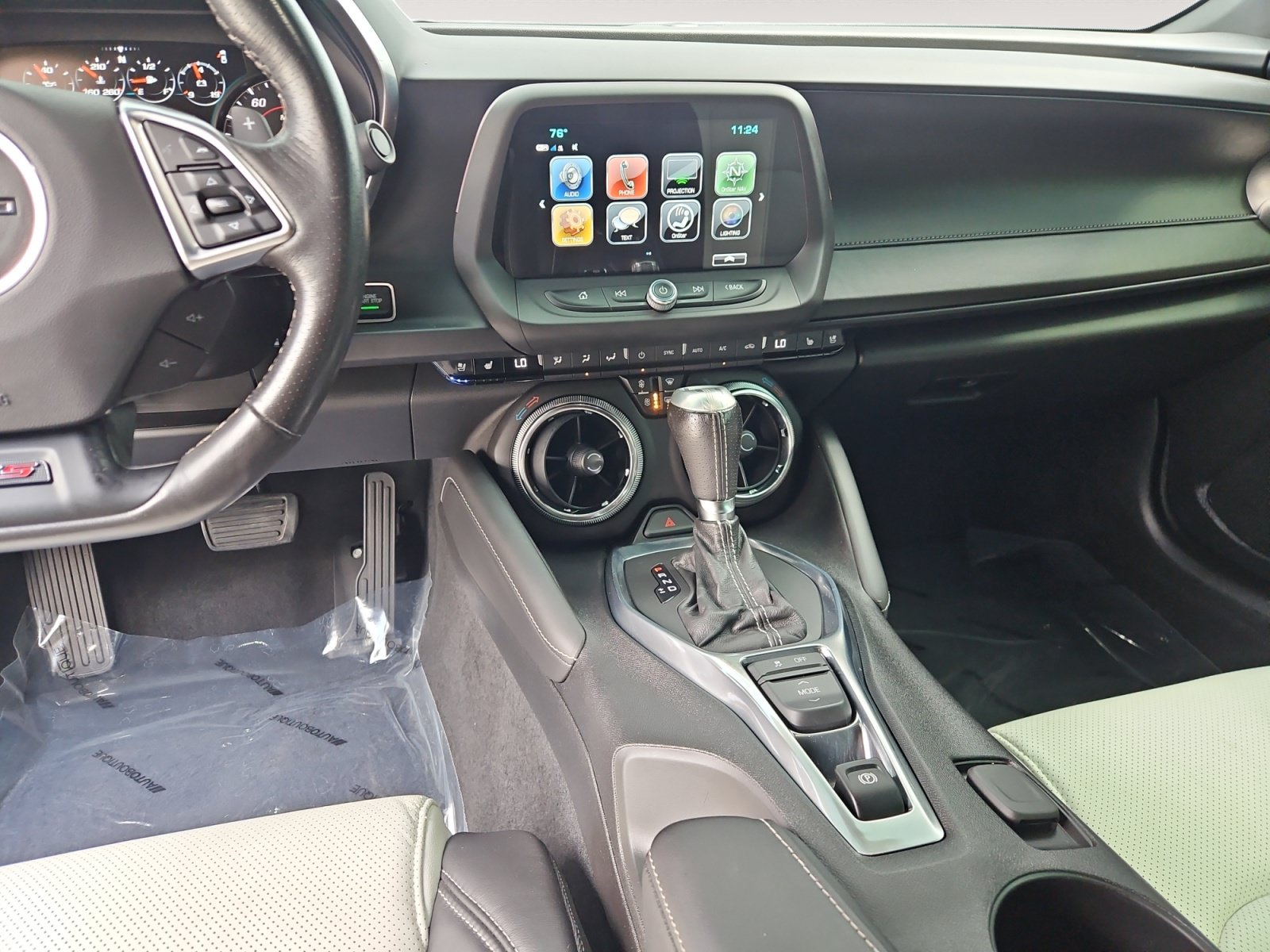 Used 2018 Chevrolet Camaro SS RWD image 11