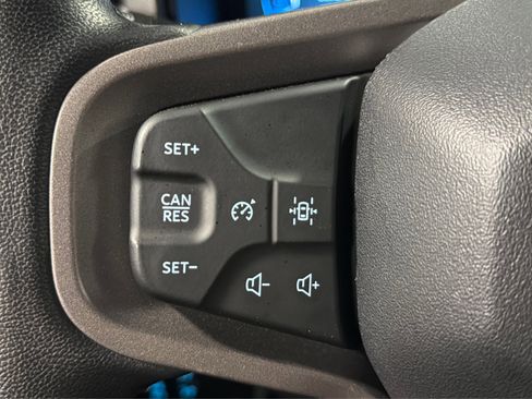 Used 2025 Ford Bronco Badlands AWD/4WD image 23