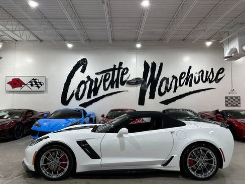 Used 2019 Chevrolet Corvette Z06 RWD image 2
