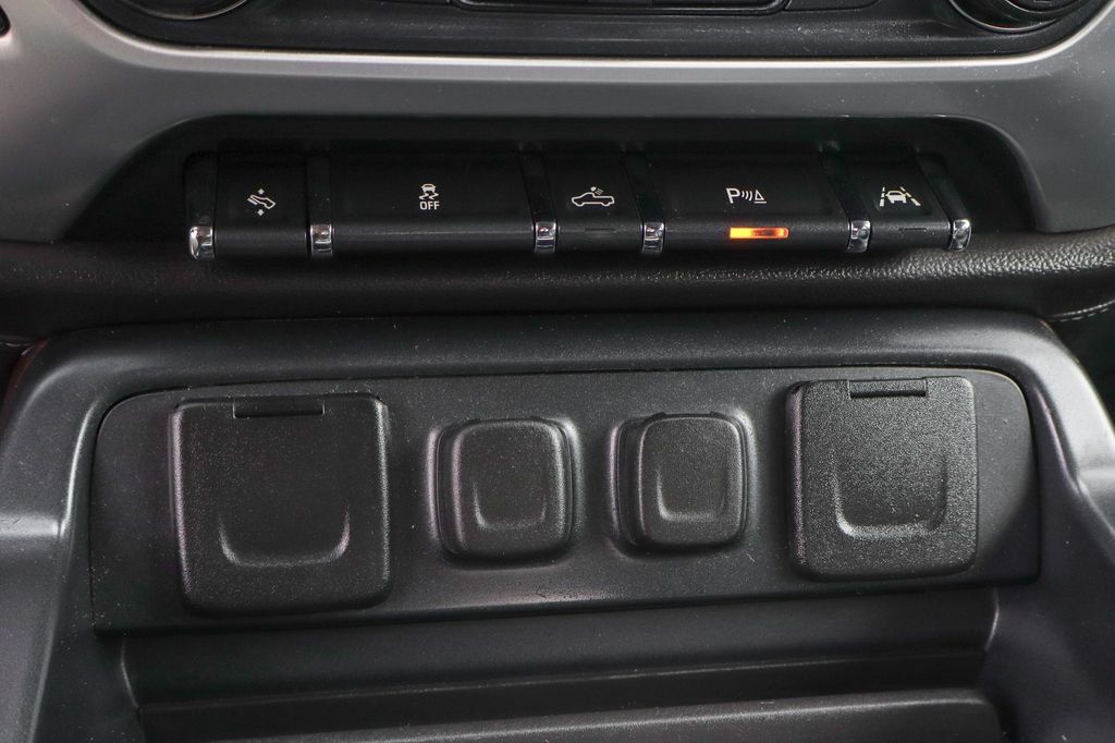 Used 2018 GMC Sierra 1500 SLT AWD/4WD image 41