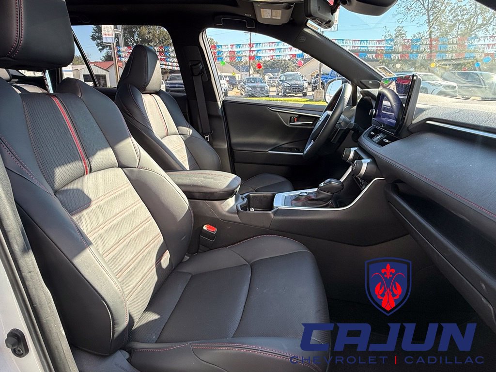 Used 2025 Toyota RAV4 XSE w/ Premium Package AWD/4WD image 30