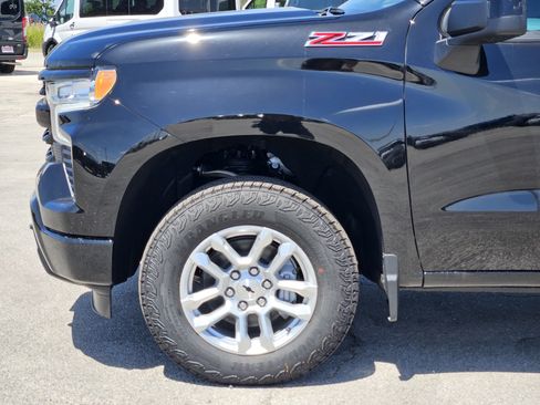 New 2026 Chevrolet Silverado 1500 RST w/ Z71 Off-Road Package AWD/4WD image 6