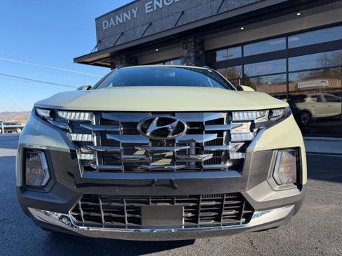 Used 2024 Hyundai Santa Cruz Limited image 17