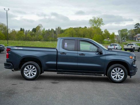Used 2022 Chevrolet Silverado 1500 Custom AWD/4WD image 4