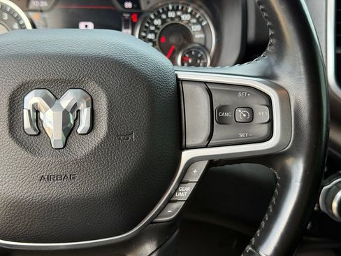 Used 2022 RAM 1500 Big Horn AWD/4WD image 17