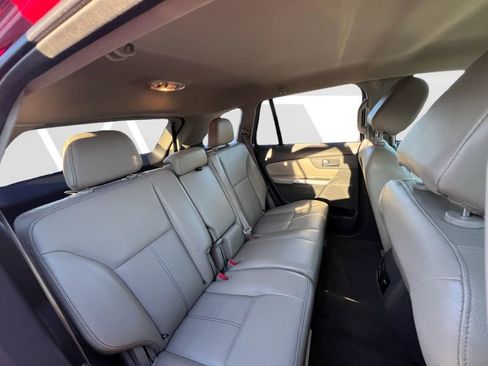 Used 2013 Ford Edge SEL FWD image 10