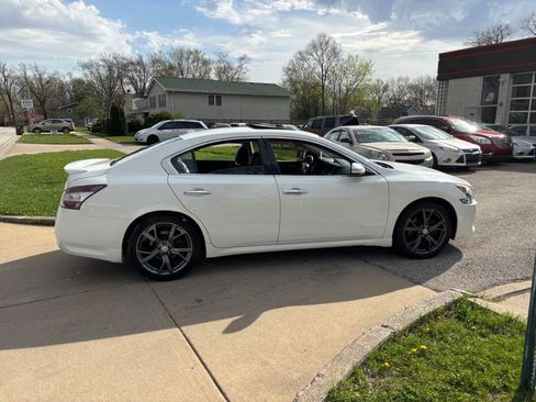 Used 2012 Nissan Maxima 3.5 SV w/ Sport Pkg image 4