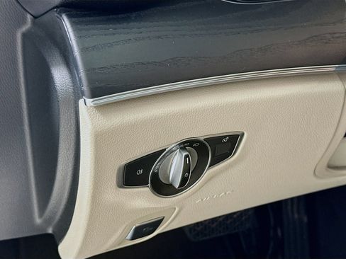 Used 2021 Mercedes-Benz E 350 Sedan image 11