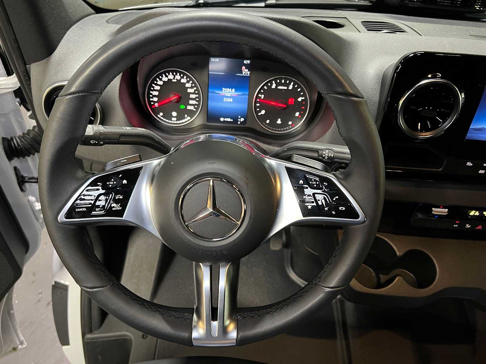 Used 2026 Mercedes-Benz Sprinter 2500 image 27