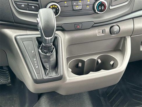New 2025 Ford Transit 250 148 Medium Roof image 17