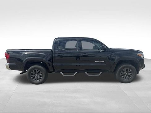 Used 2023 Toyota Tacoma SR5 image 10