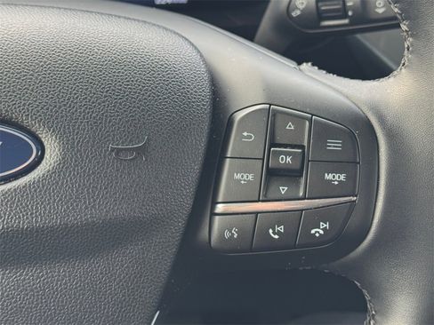 Used 2025 Ford Maverick Lariat w/ Black Appearance Package image 22