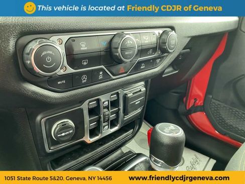 Used 2024 Jeep Wrangler Unlimited Sport AWD/4WD image 19