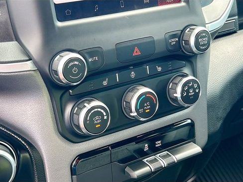 Used 2023 RAM 1500 Big Horn AWD/4WD image 12