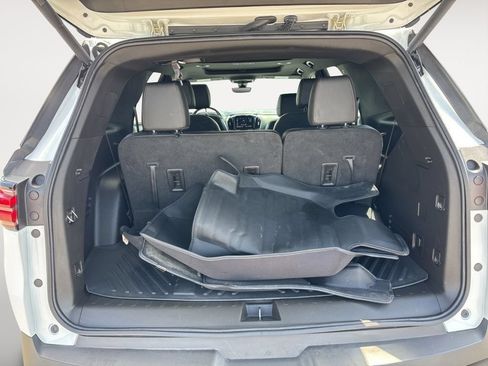 Used 2023 Chevrolet Traverse RS AWD/4WD image 12